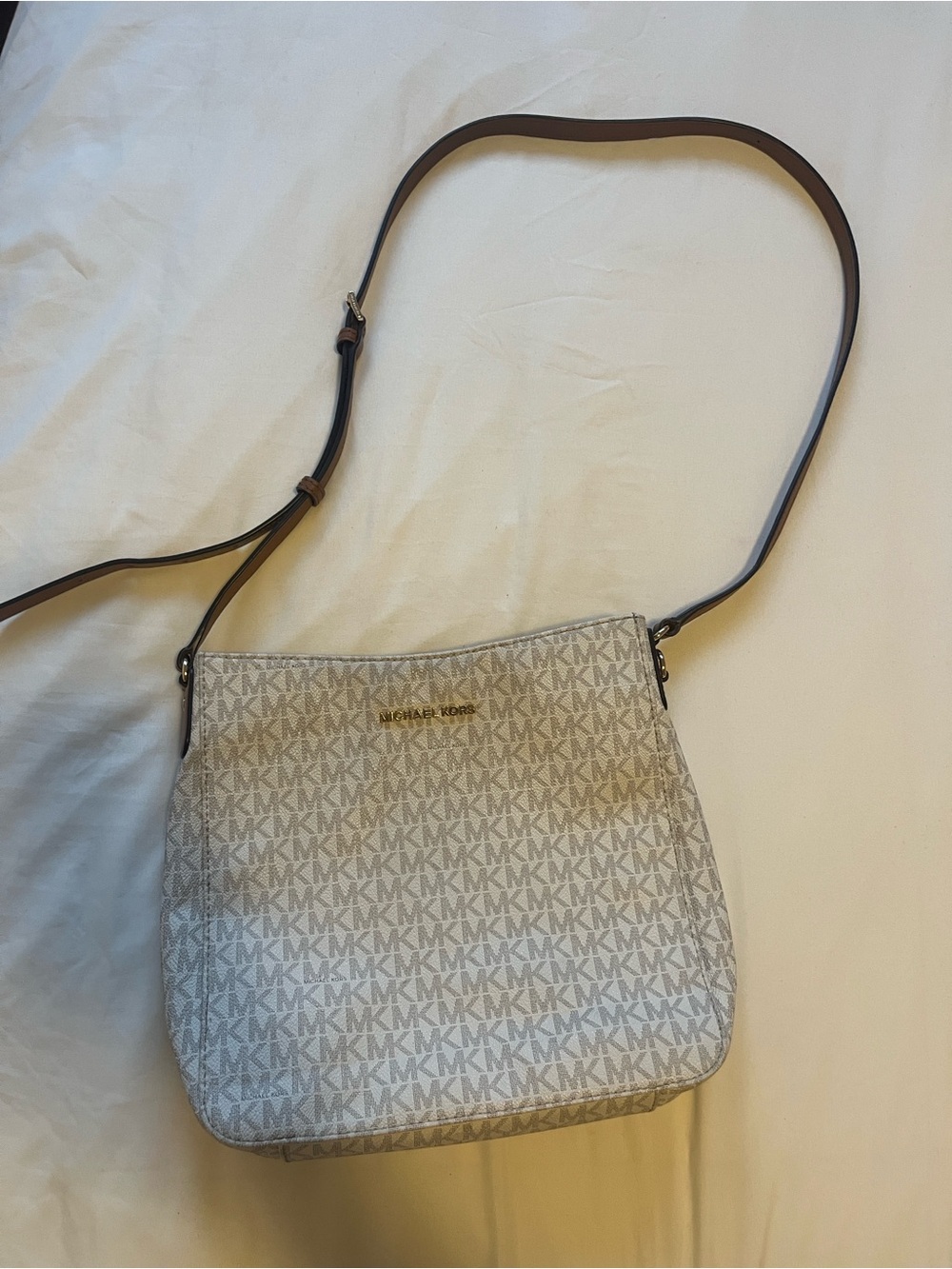 Michael Kors Beige Monogram Crossbody with Brown Strap - Picture 16 of 16